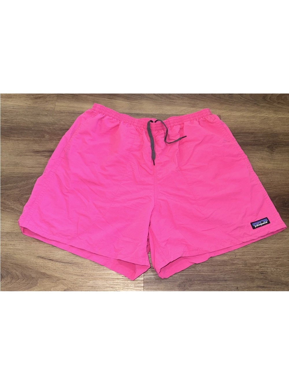 Patagonia x small Men's Hot Pink Baggies Pull On Shorts 4" Inseam